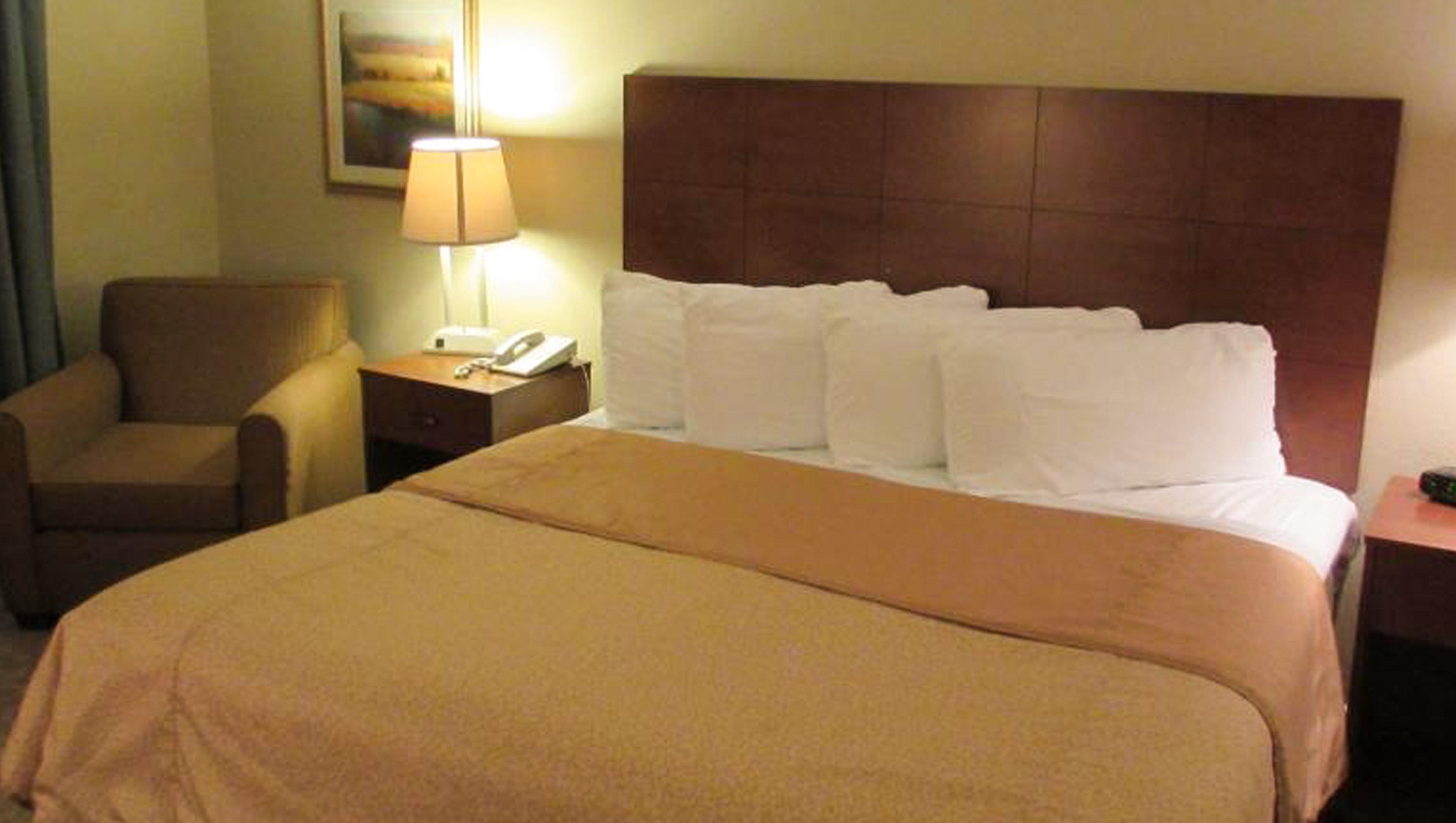 Inn Magnuson Grand Pioneer And