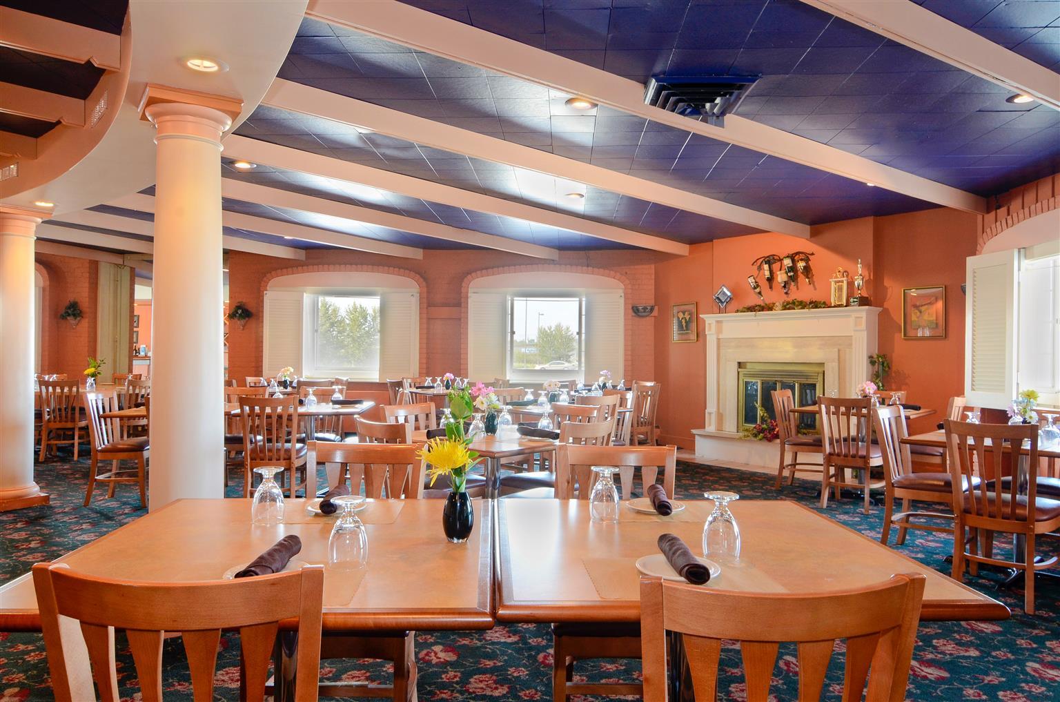 Magnuson Grand Pioneer And Inn