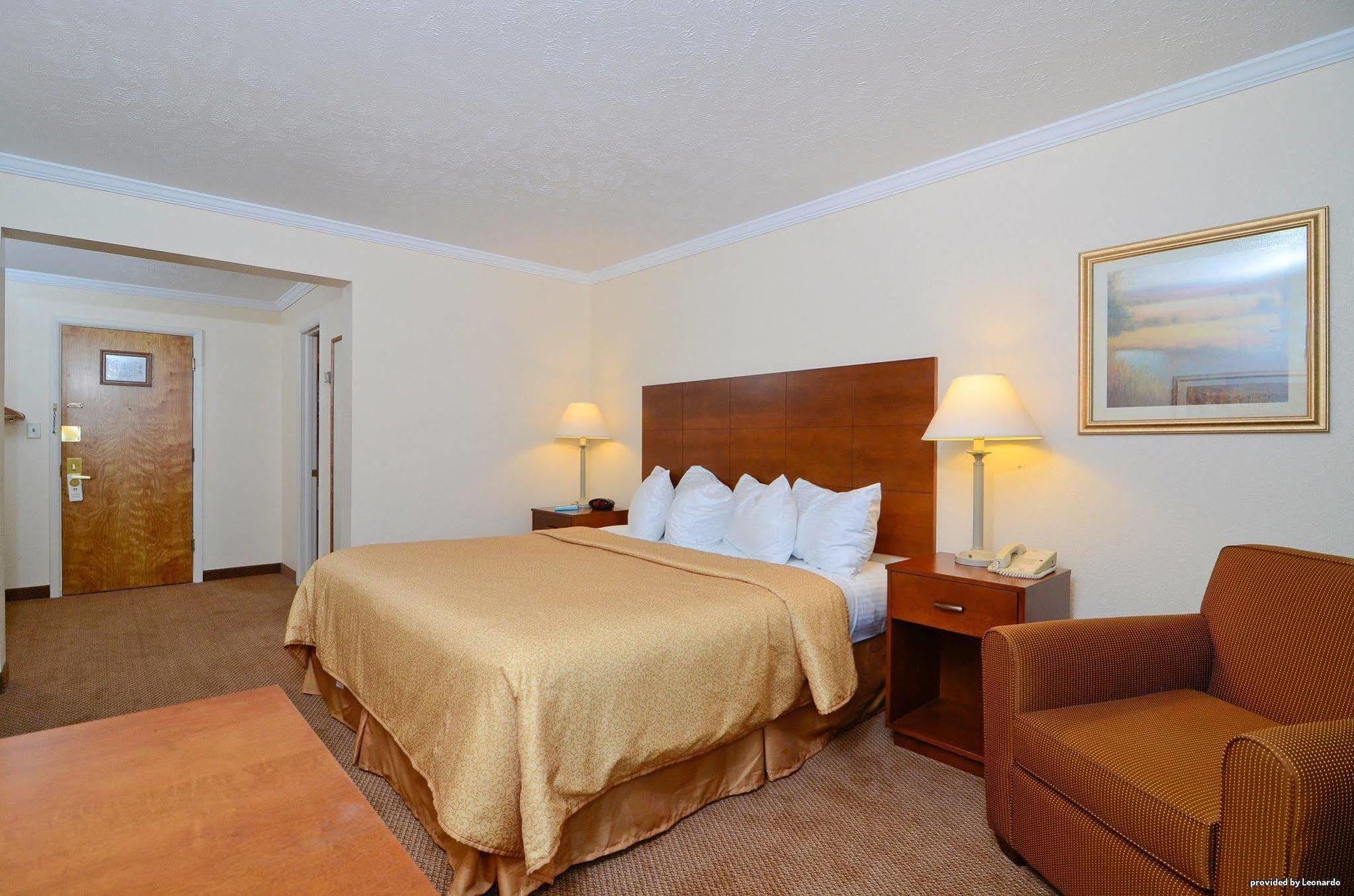 Inn Magnuson Grand Pioneer And 3*
