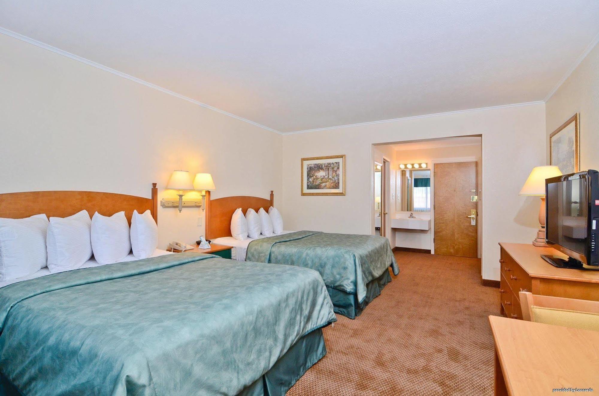 Magnuson Grand Pioneer And Inn Escanaba