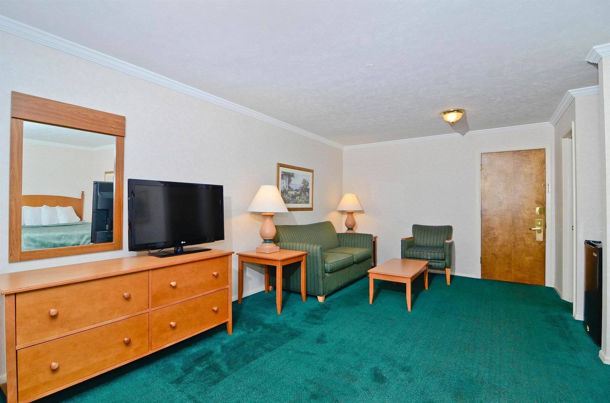 Inn Magnuson Grand Pioneer And Escanaba